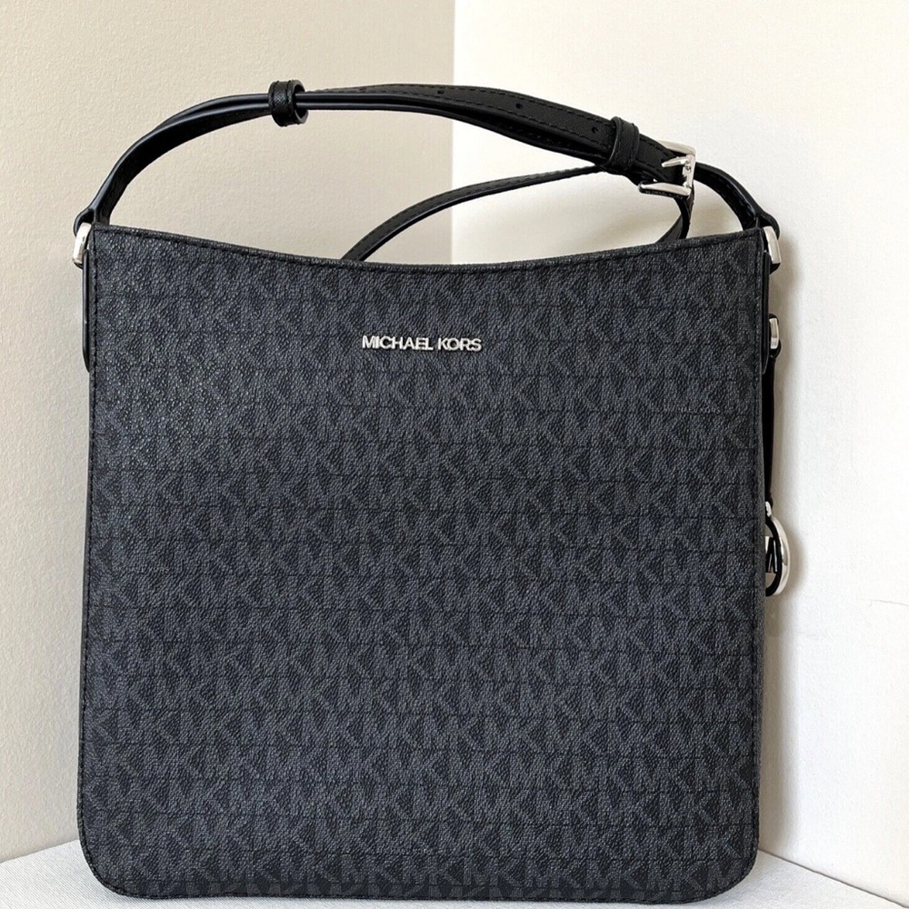 Michael Kors Jet Set Travel Large Logo Messenger Bag Black